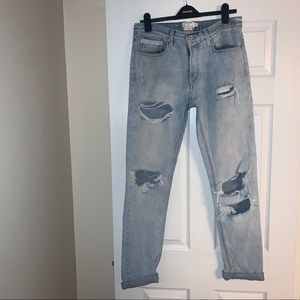 Ripped Jeans (Distressed)